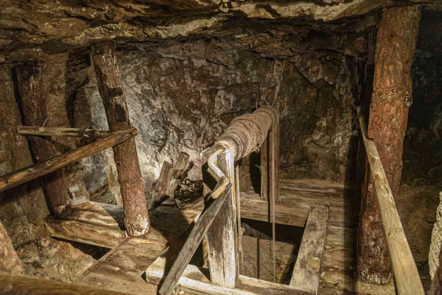 Ciudad Real - Almadén 48 - parque Minero de Almadén - interior de la mina.jpg